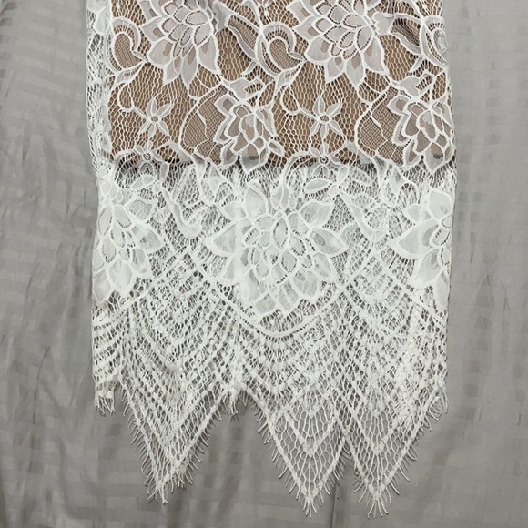 G by Guess high neck halter dress lace detail NWOT - Picture 5 of 10